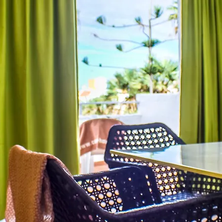 Апартаменти Coral California - Adults Only *