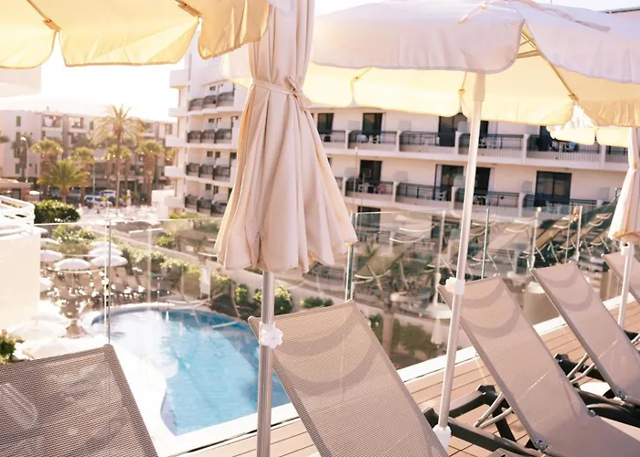 Coral California - Adults Only