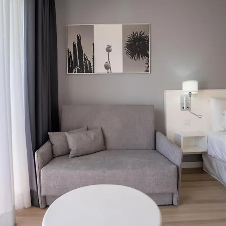 Coral California - Adults Only *