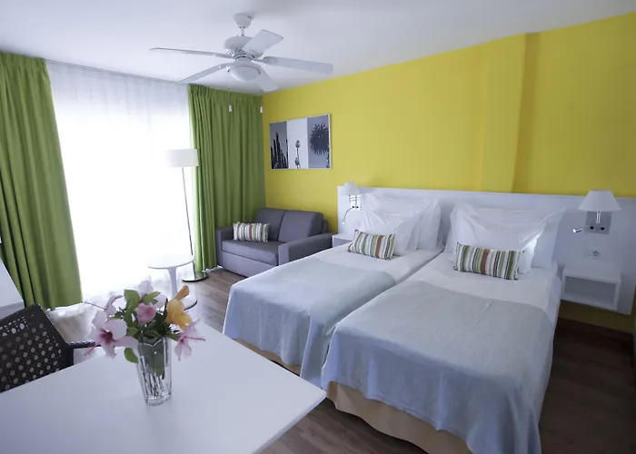 Coral California - Adults Only *