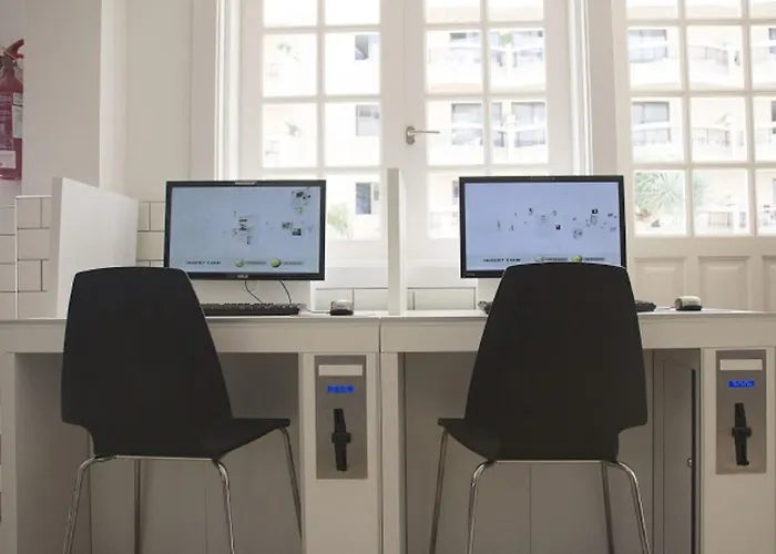 Coral California - Adults Only *